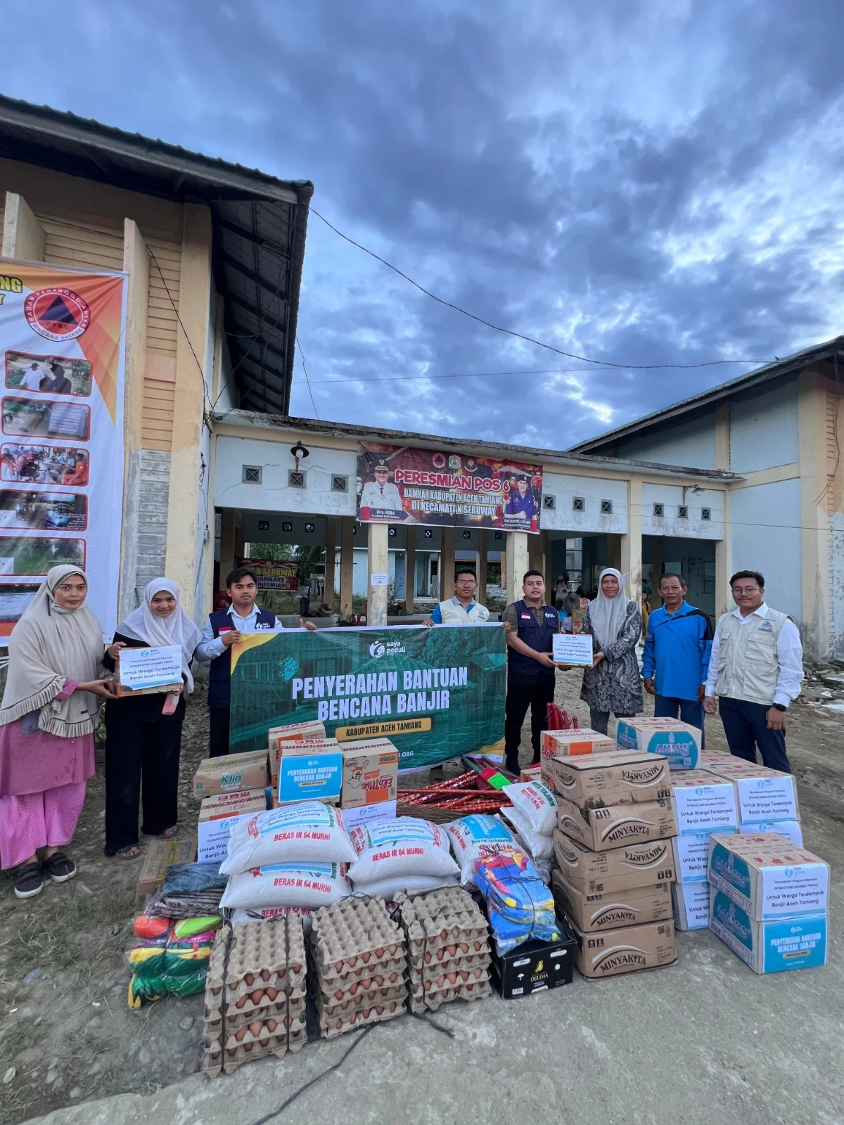 Foto 7 dari album Bantuan Banjir Aceh 2025