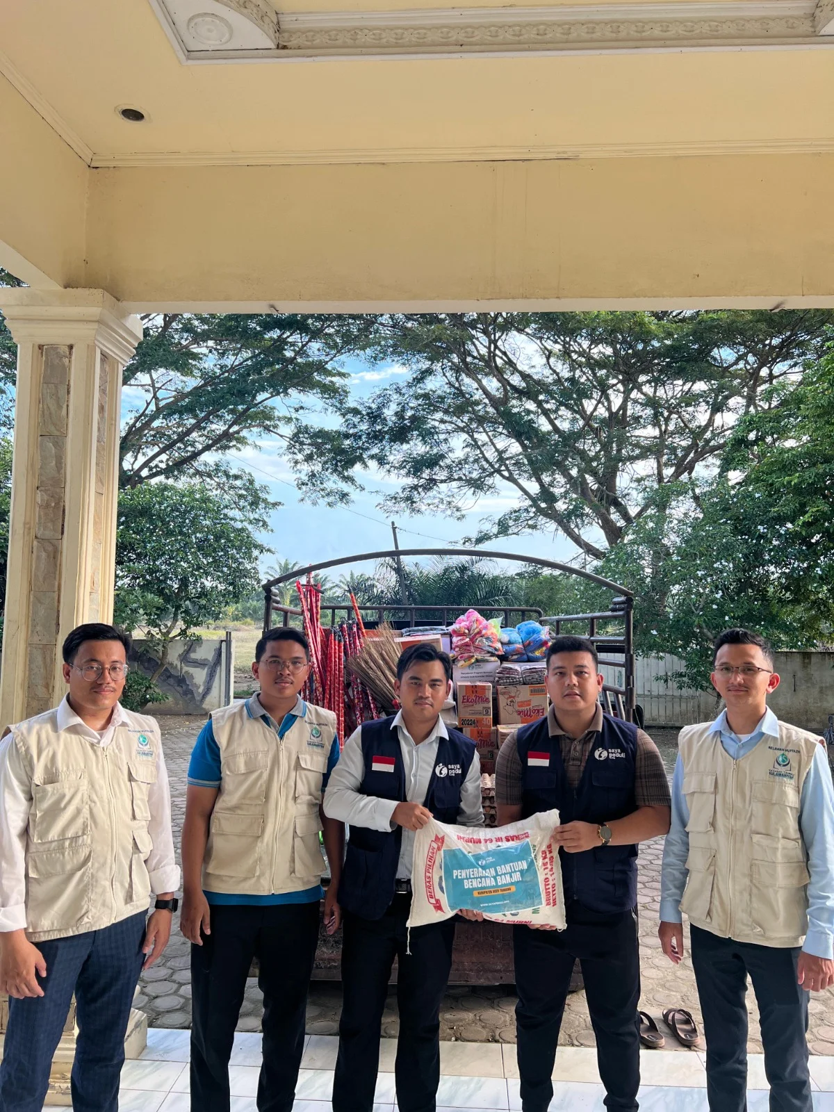 Foto 11 dari album Bantuan Banjir Aceh 2025