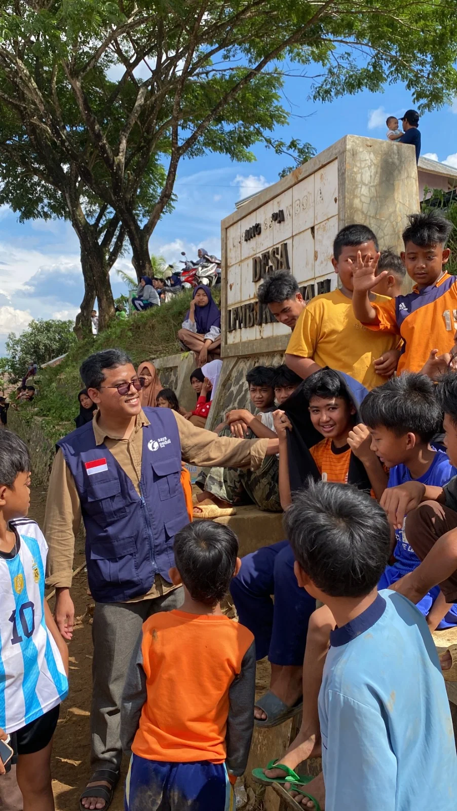 Foto 11 dari album Bantuan Banjir Sukabumi 2024