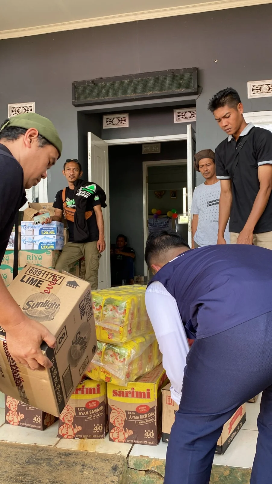 Foto 18 dari album Bantuan Banjir Sukabumi 2024