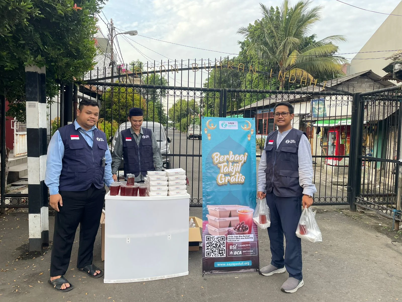 Foto 5 dari album Pembagian Takjil 2025